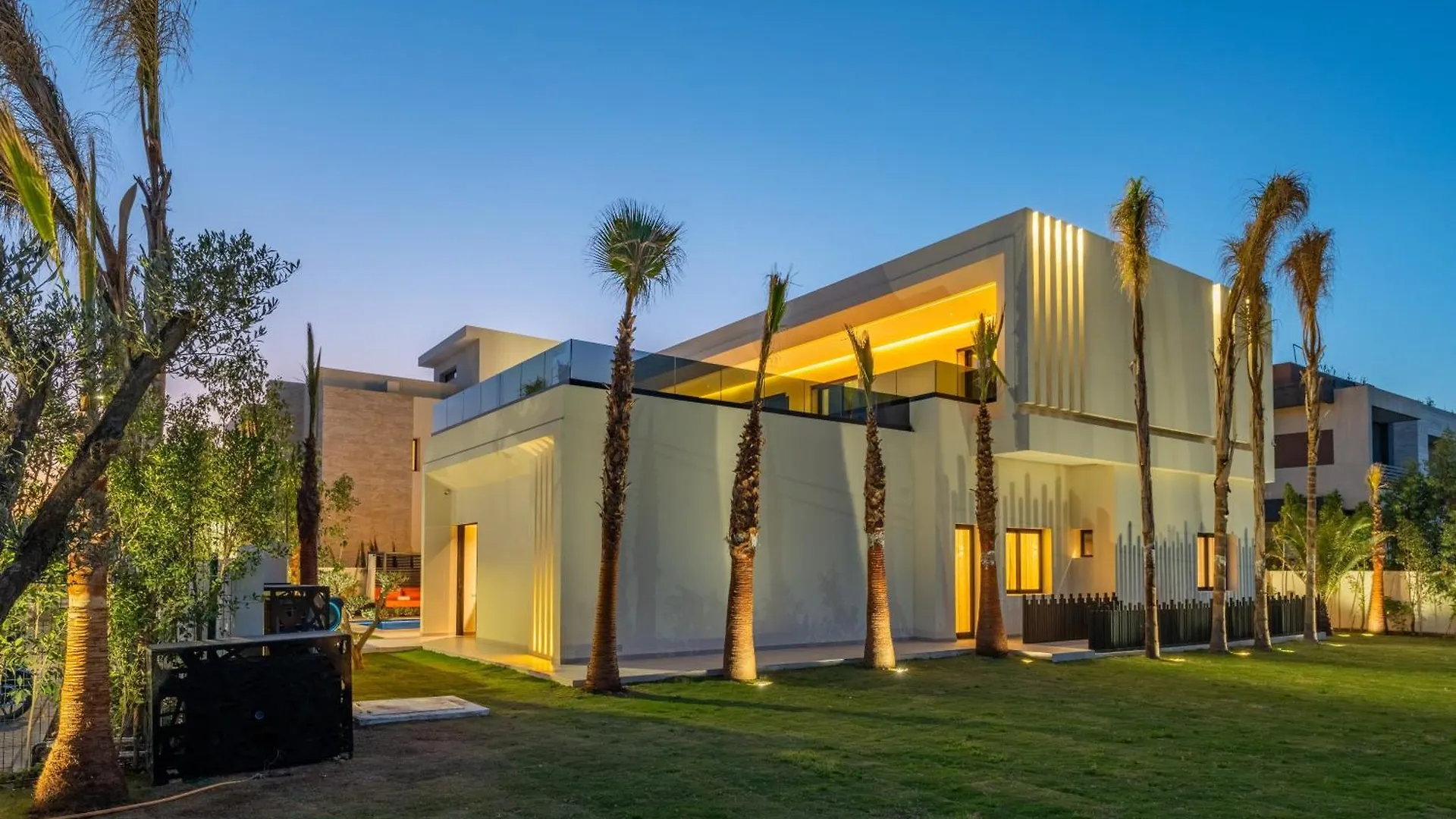 Luxury Villa Heated Pool, Cinema & Game Room Marrakesh